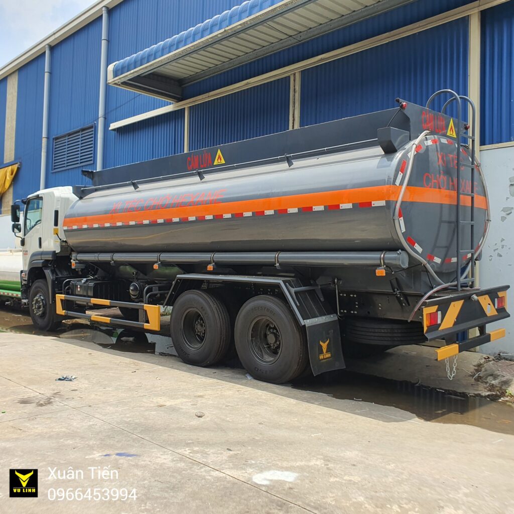 Xe Isuzu fvm chở hóa chất 18 khối (2) Xe Isuzu fvm cho hoa chat 18 khoi 2 scaled
