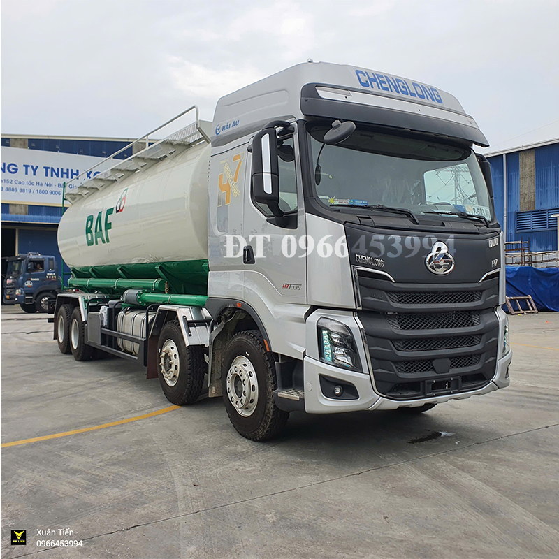 Xe Chenglong H7 bồn chở cám 28 khối (3) Xe Chenglong H7 bon cho cam 28 khoi 3