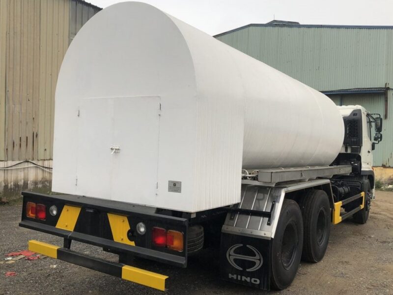 Xe Hino bồn chở khí Oxy (O2) 8 khối hóa lỏng (1) Xe Hino bon cho khi Oxy O2 8 khoi hoa long 1