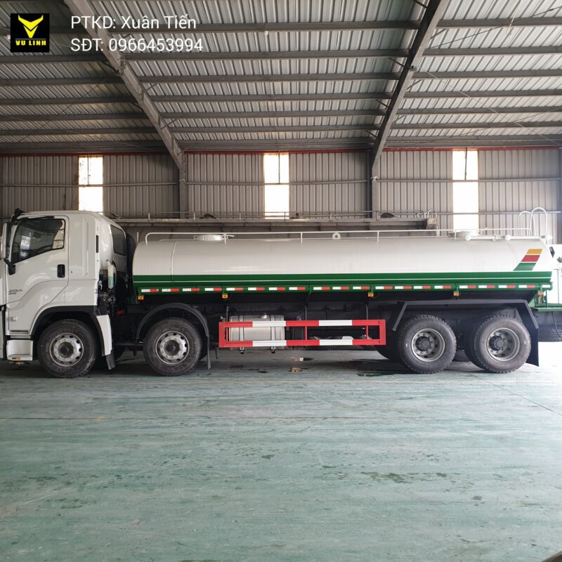 Xe Phun Nước 13 Khối Isuzu (11) Xe Phun Nuoc 13 Khoi Isuzu 11