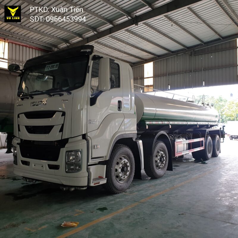 Xe Phun Nước 13 Khối Isuzu (16) Xe Phun Nuoc 13 Khoi Isuzu 16