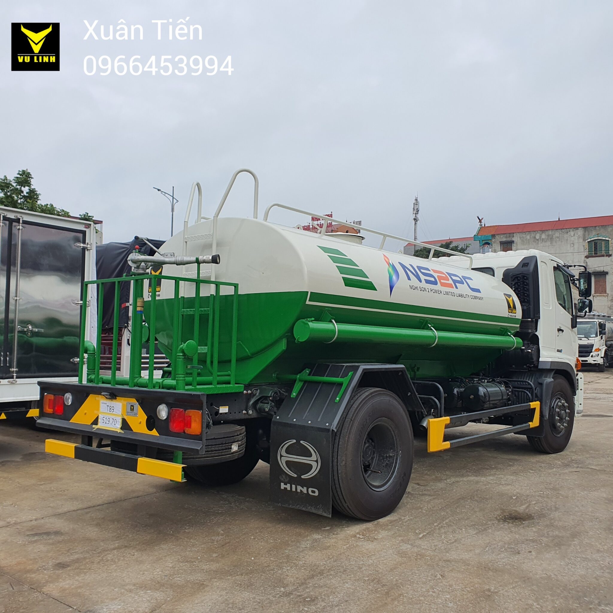 Xe Phun Nước 9 Khối (4) Xe Phun Nuoc 9 Khoi 4