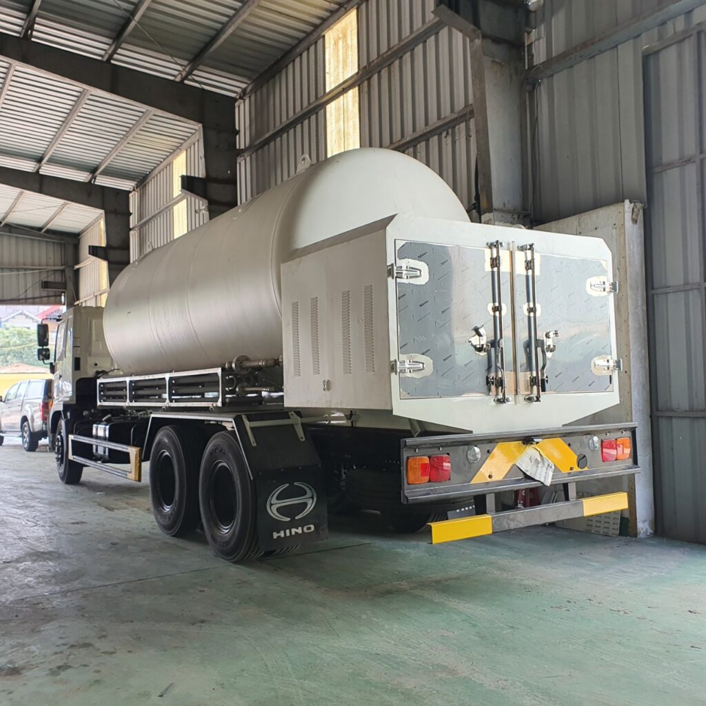 Xe Chở Khí Nitơ Hóa Lỏng 13 Khối (1) Xe Cho Khi Nito Hoa Long 13 Khoi 1