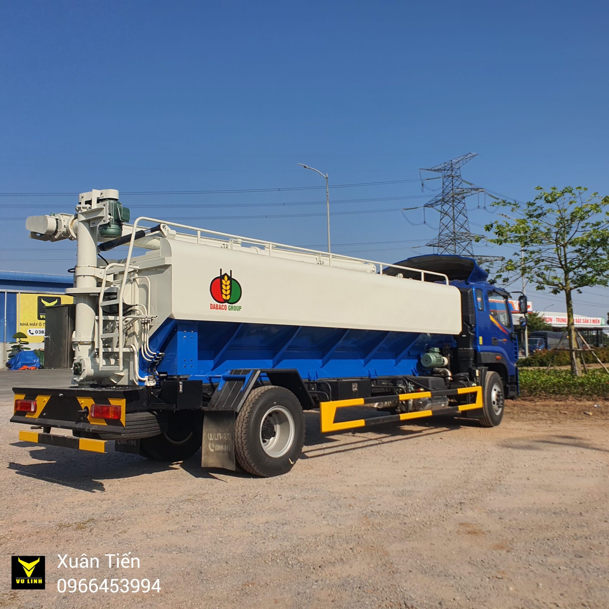 Xe Bồn Chở Cám Foton Auman 13 Khối (2) Xe Bon Cho Cam Foton Auman 13 Khoi 2 scaled